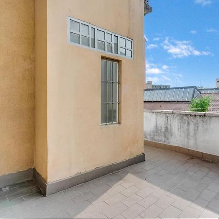 Mo1 - Wonderful Apartment With Terrace - Milan Bagian luar foto