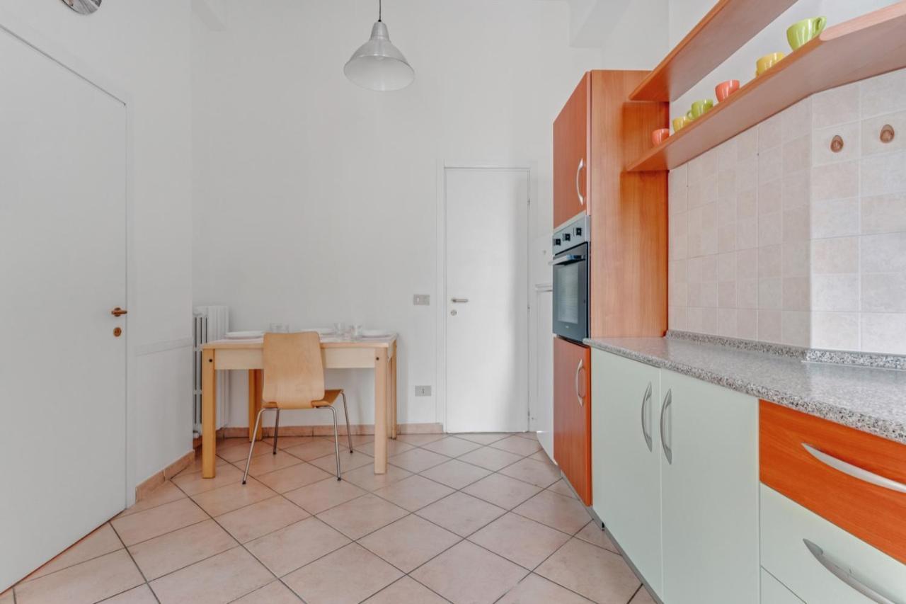 Mo1 - Wonderful Apartment With Terrace - Milan Bagian luar foto